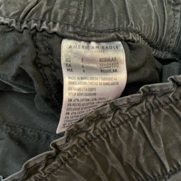American Eagle Outfitters Women’s Comfy Cargo Pants - Charcoal - Picture 4 of 5